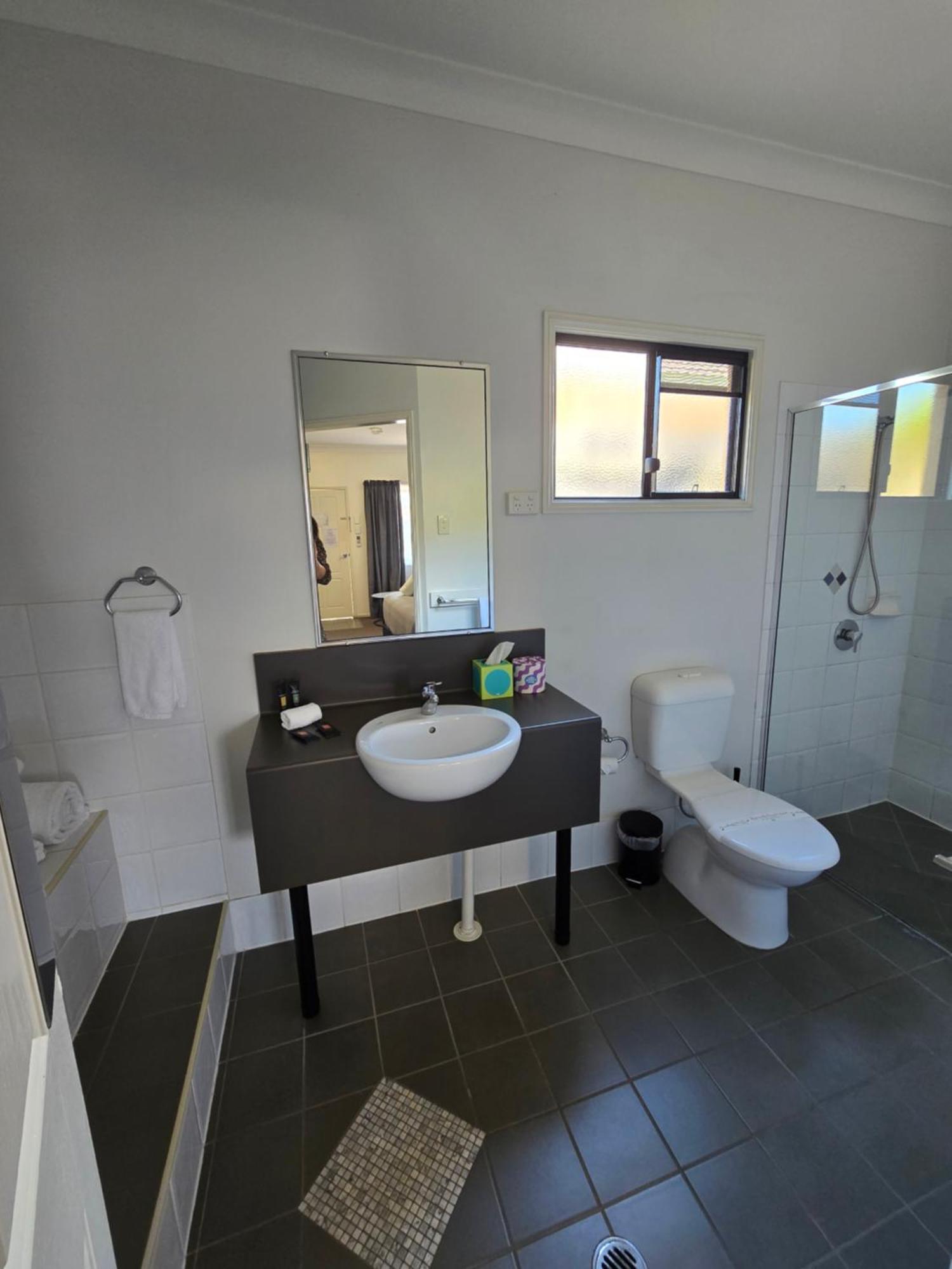 Ascot Lodge Motor Inn Kingaroy Ngoại thất bức ảnh