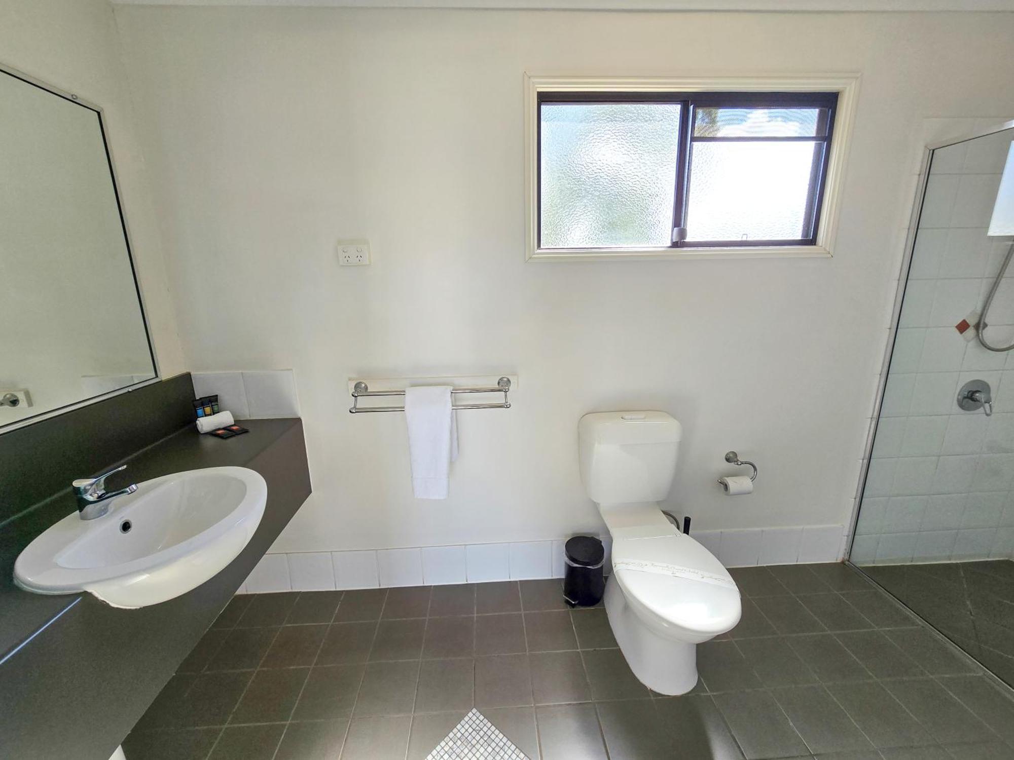 Ascot Lodge Motor Inn Kingaroy Ngoại thất bức ảnh
