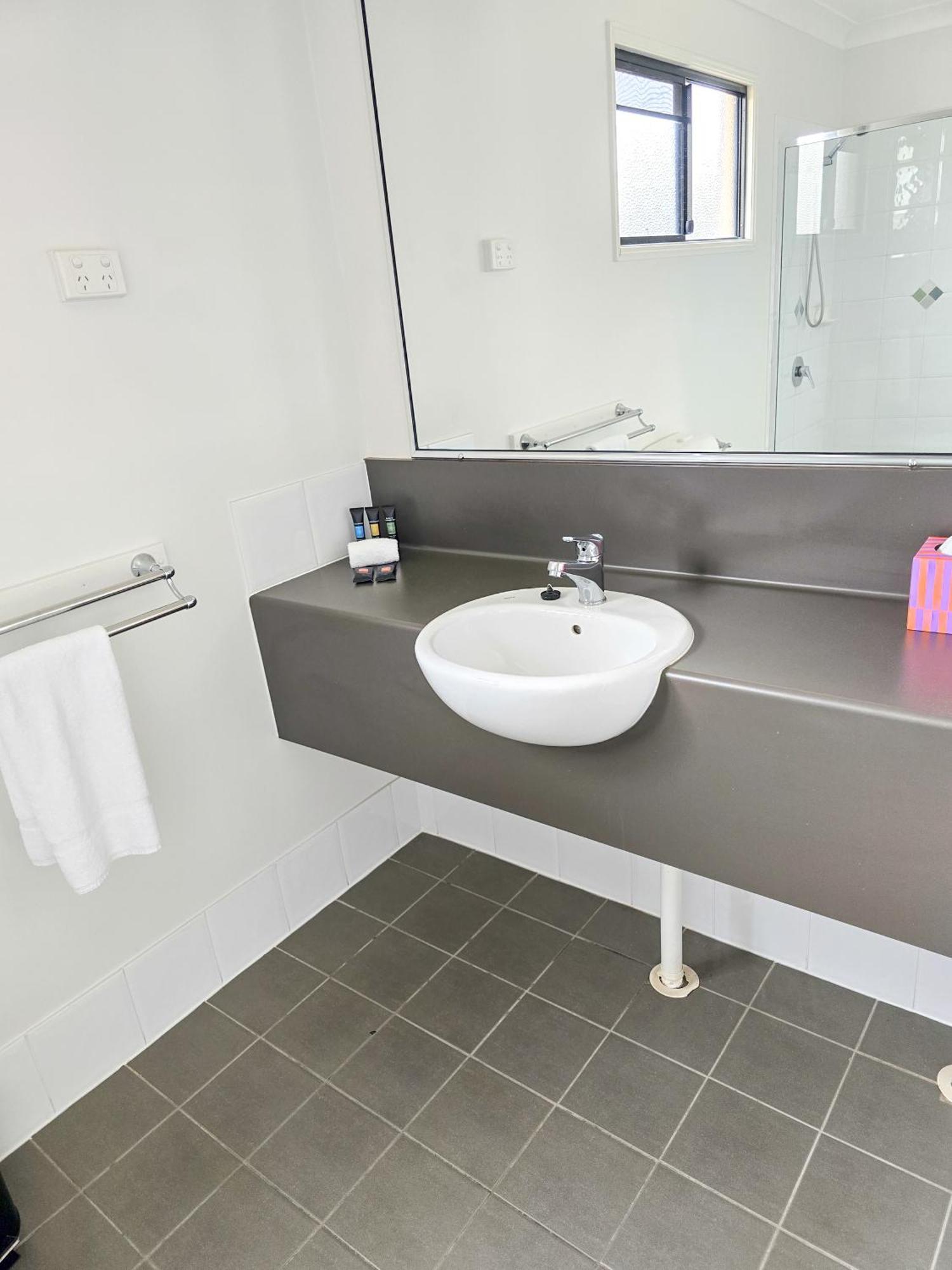 Ascot Lodge Motor Inn Kingaroy Ngoại thất bức ảnh